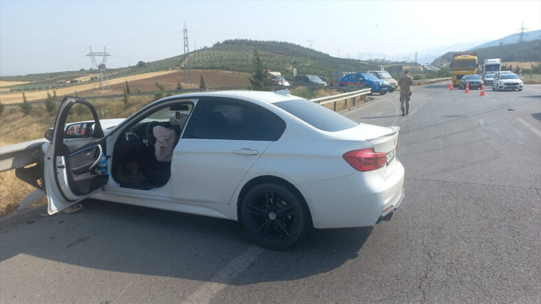 Gaziantep’te iki otomobilin çarpışması sonucu 1 kişi öldü